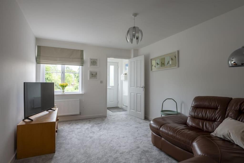 Cosy 3 Bed Near Beaches, Cardiff & Brecon Beacons Coity المظهر الخارجي الصورة